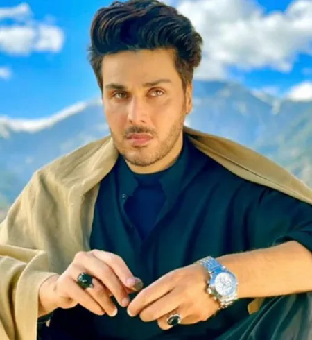 Zanjeerein – Sajal Aly and Ahsan Khan Shine in HUM TV’s Upcoming 2026 Drama - October 31, 2025 | 5:21 AM Zanjeerein – Sajal Aly and Ahsan Khan Shine in HUM TV’s Upcoming 2026 Drama